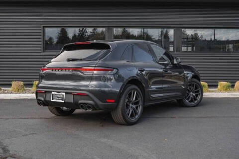 2023 Porsche Macan T