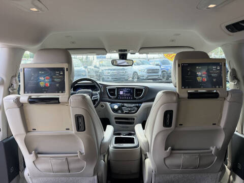 2018 Chrysler Pacifica Touring L Plus