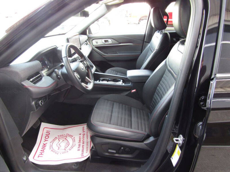 2025 Ford Explorer ST-Line