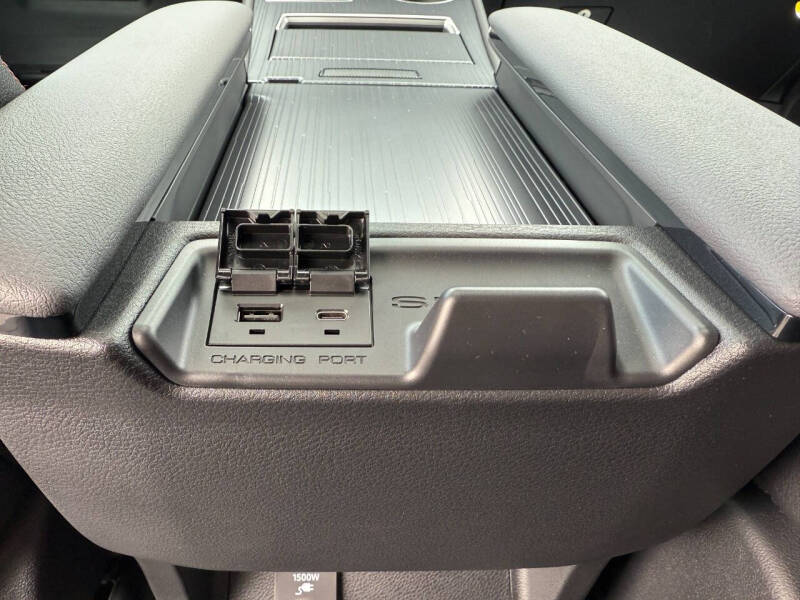 2024 Toyota Sienna XSE 7-Passenger