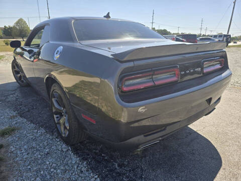 2018 Dodge Challenger SXT Plus