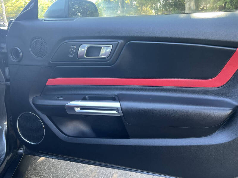 2020 Ford Mustang EcoBoost Premium