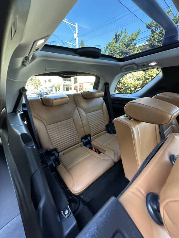 2017 Land Rover Discovery HSE Luxury