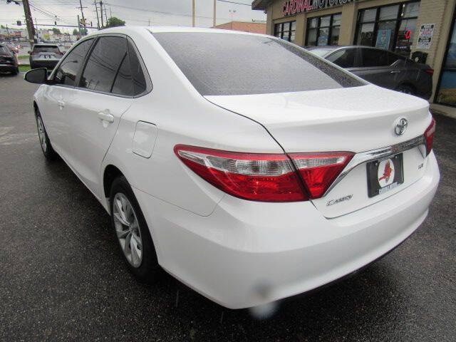 2017 Toyota Camry LE