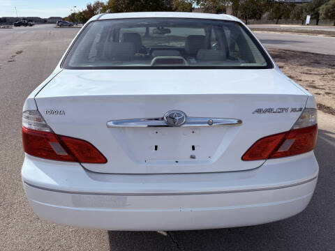 2003 Toyota Avalon XLS