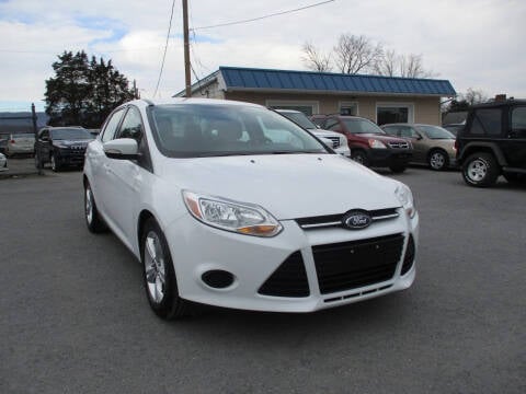 2014 Ford Focus for sale at Supermax Autos in Strasburg VA
