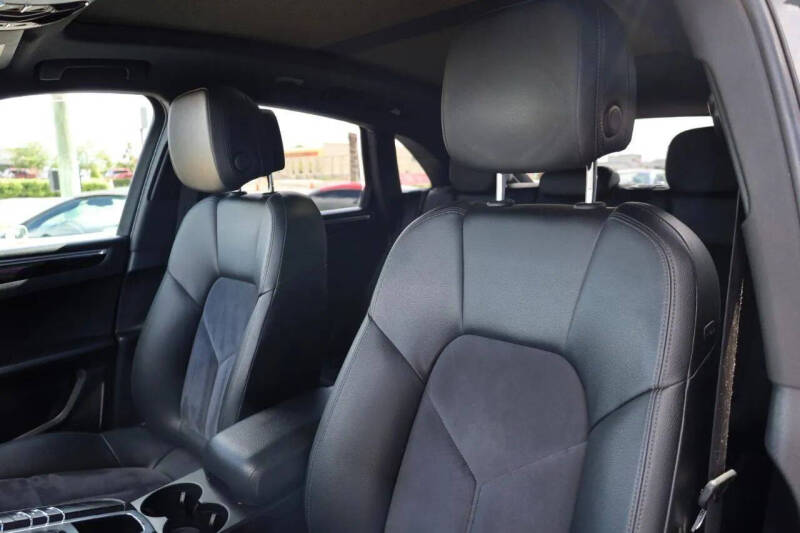 2018 Porsche Macan