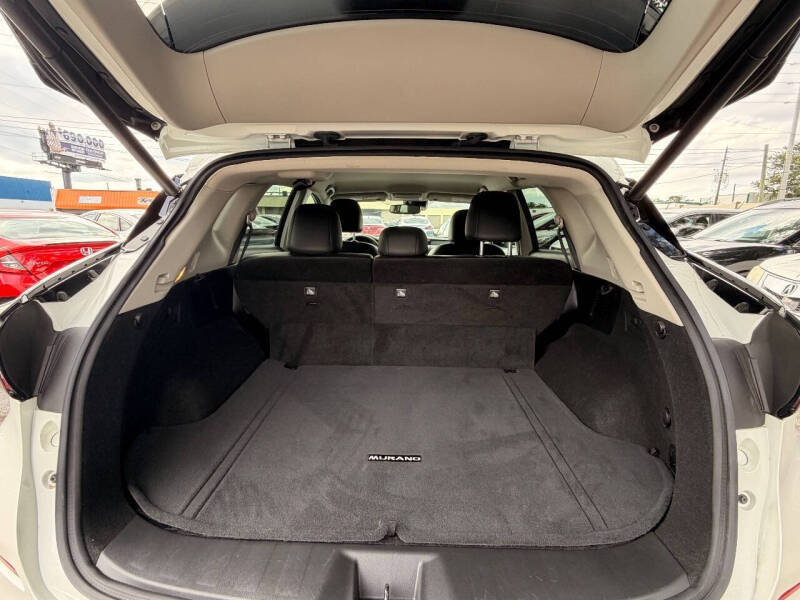 2022 Nissan Murano SL