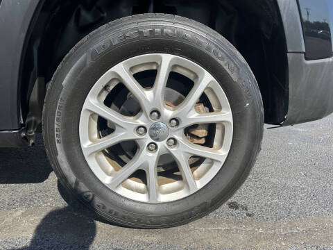 2016 Jeep Cherokee Sport