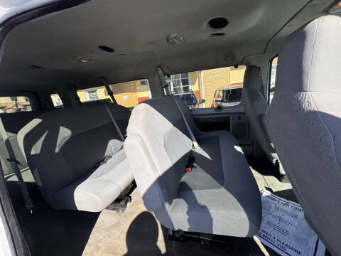 2013 Ford E-Series E-350 SD XLT