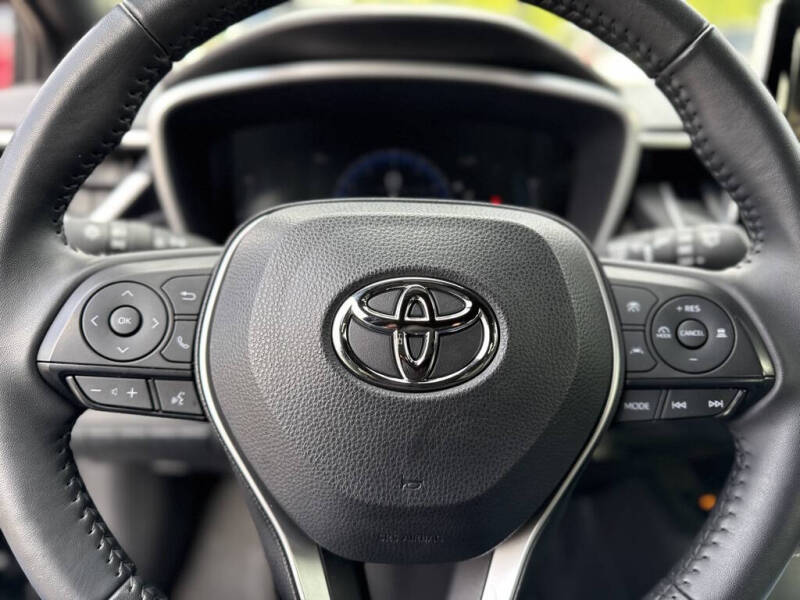 2025 Toyota Corolla Hatchback XSE