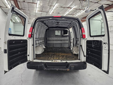 2017 Chevrolet Express 2500