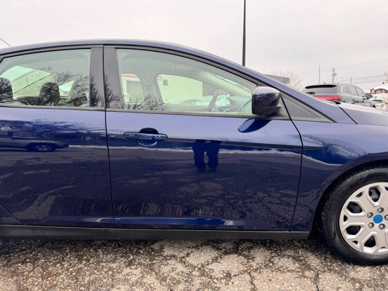 2012 Ford Focus SE photo 19