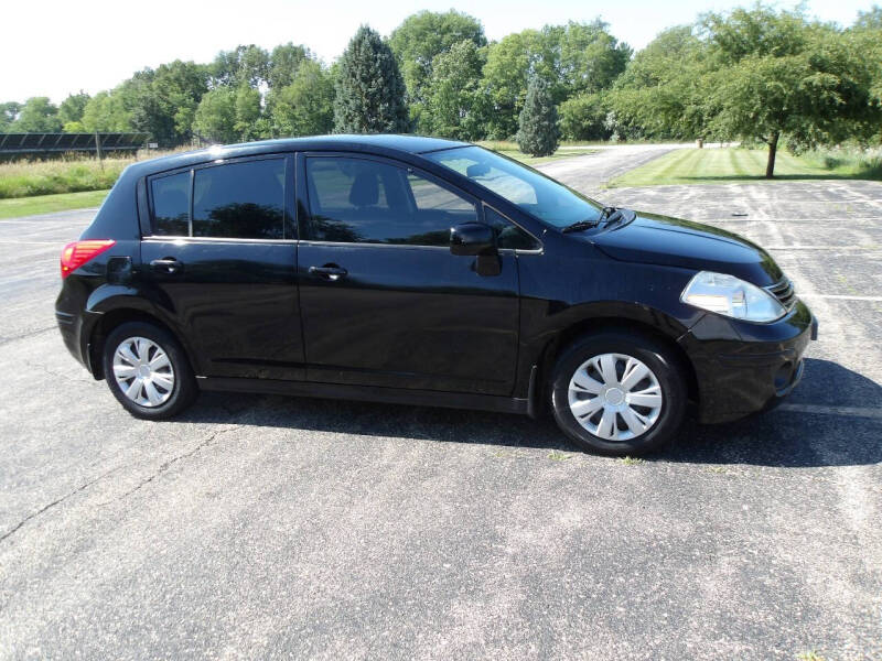 2011 Nissan Versa 1.8 S