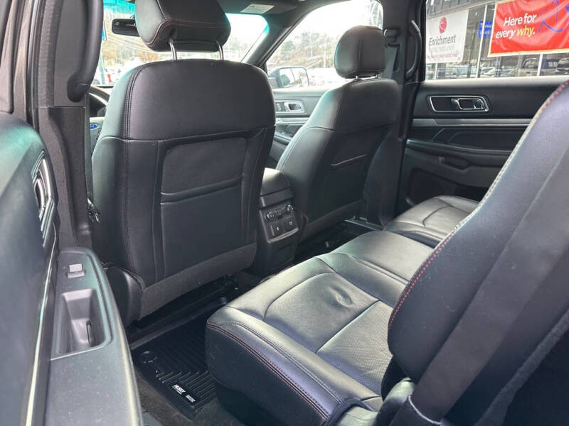 2016 Ford Explorer Sport