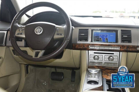 2011 Jaguar XF Premium