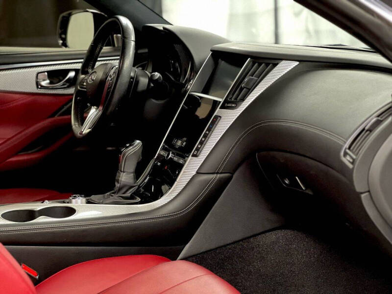 2019 Infiniti Q60 Red Sport 400