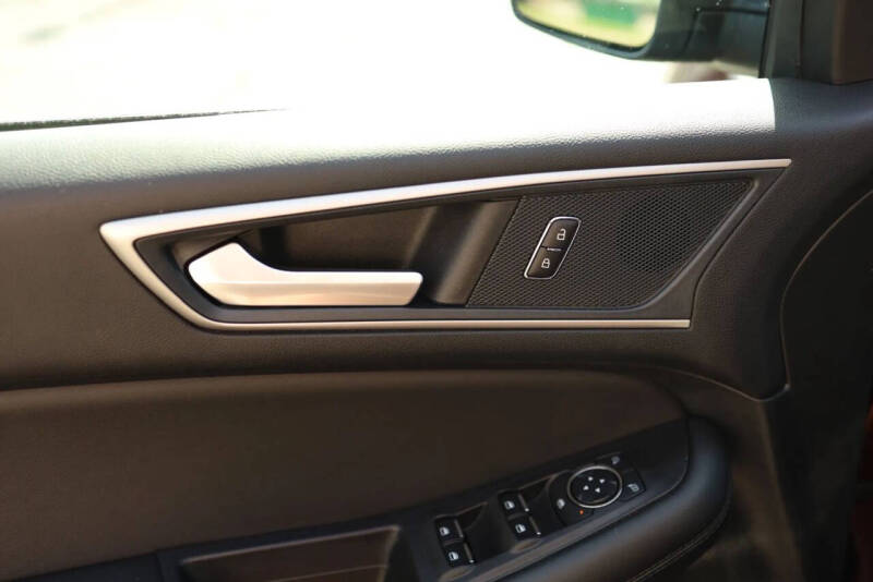 2024 Ford Edge
