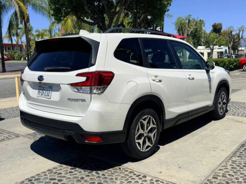 2023 Subaru Forester Premium