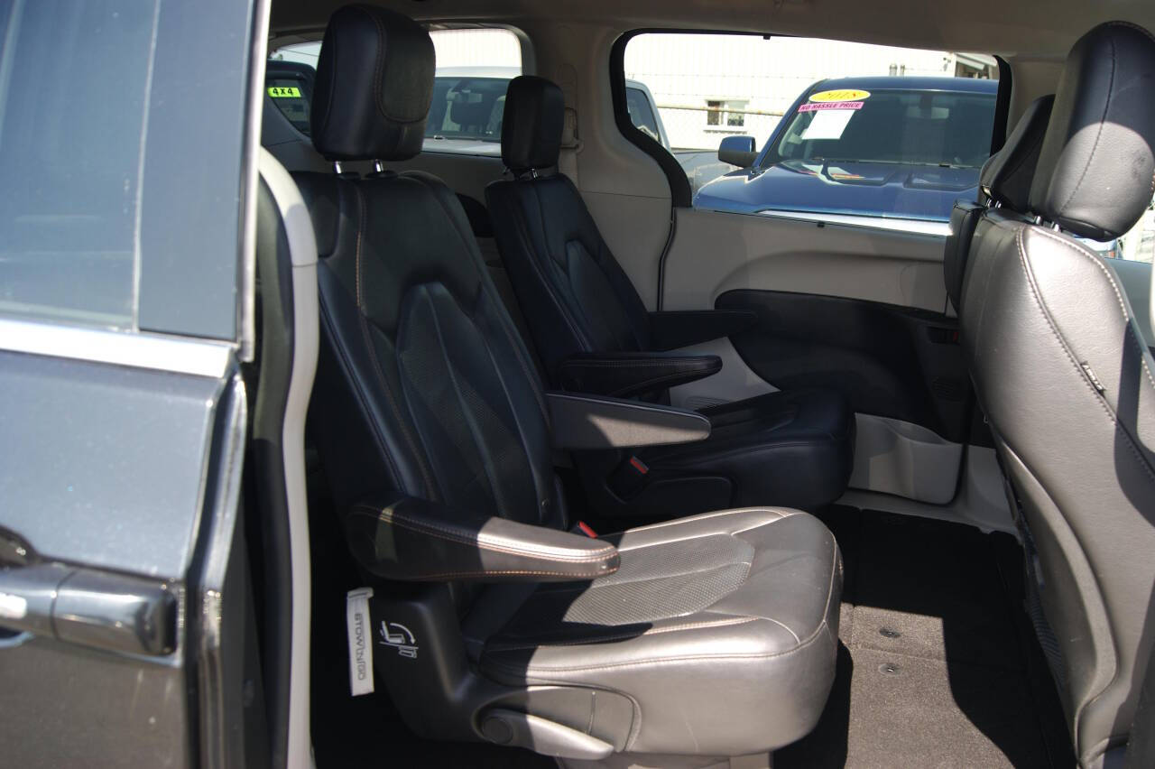 2019 Chrysler Pacifica for sale at Auto Plaza in Fresno, CA