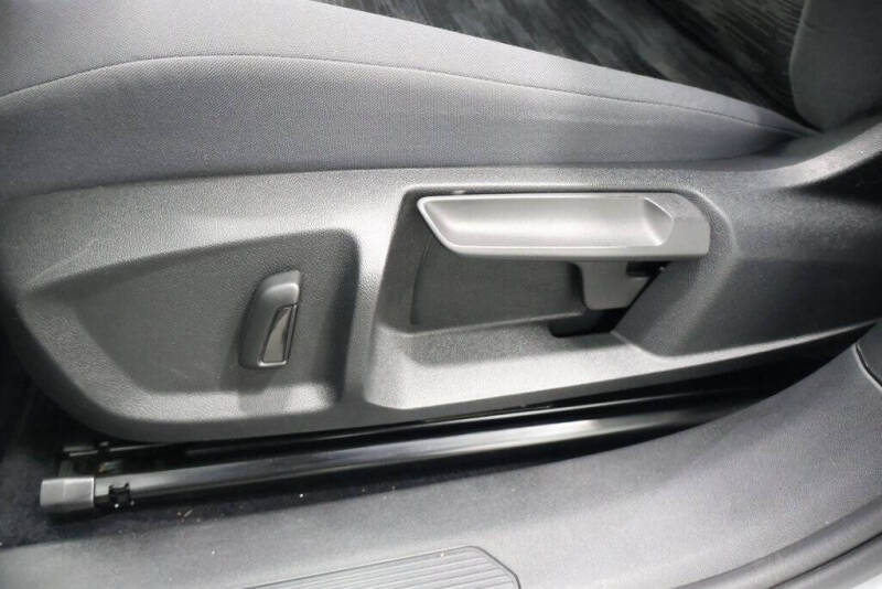 2022 Volkswagen ID.4 Pro