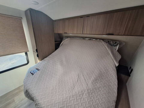 2025 Forest River Salem 26DBUDX