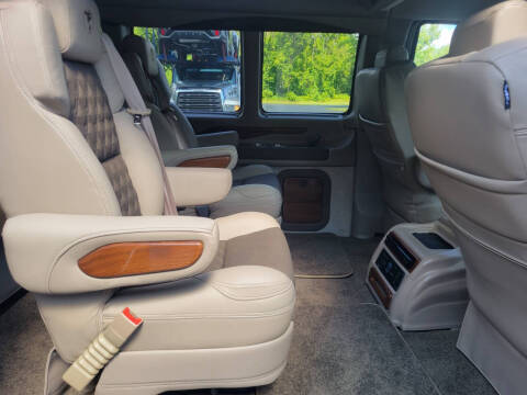 2023 GMC Savana 2500