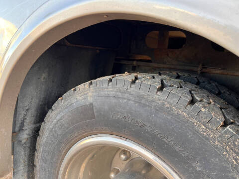 2005 Workhorse Hurricane