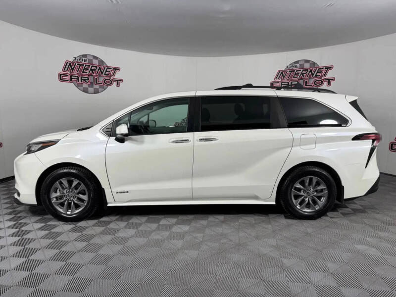 2021 Toyota Sienna XLE 7-Passenger