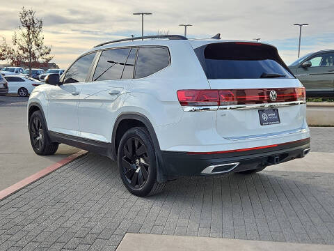 2025 Volkswagen Atlas SE