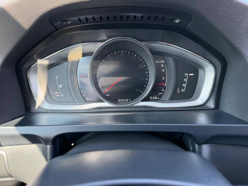 2016 Volvo V60 T5 Drive-E Premier