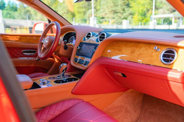 2017 Bentley Bentayga 53