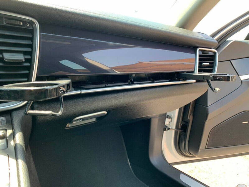 2015 Porsche Panamera