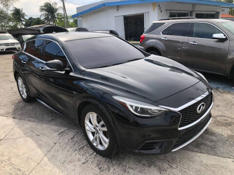 2018 Infiniti QX30 Luxury