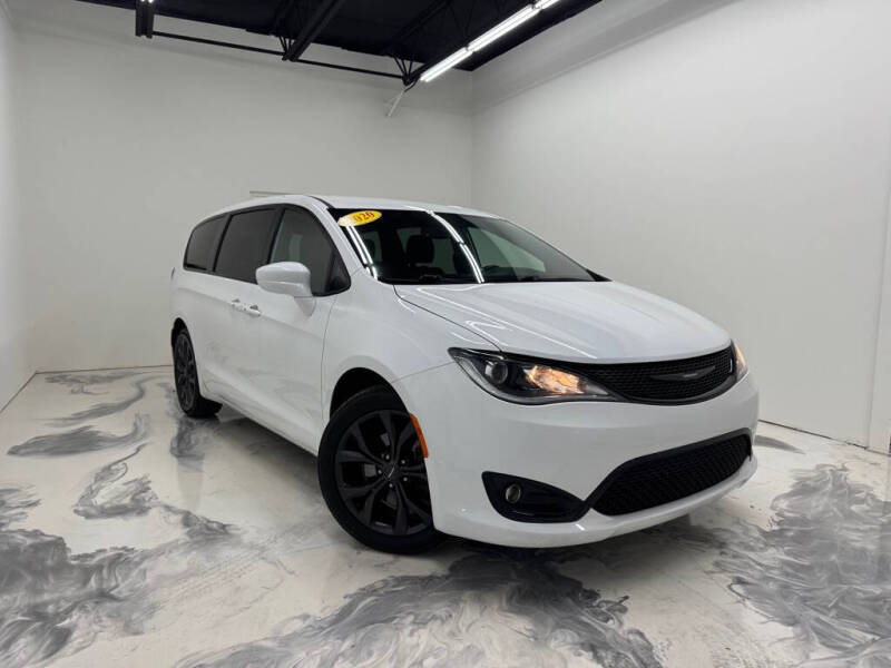 2020 Chrysler Pacifica Touring