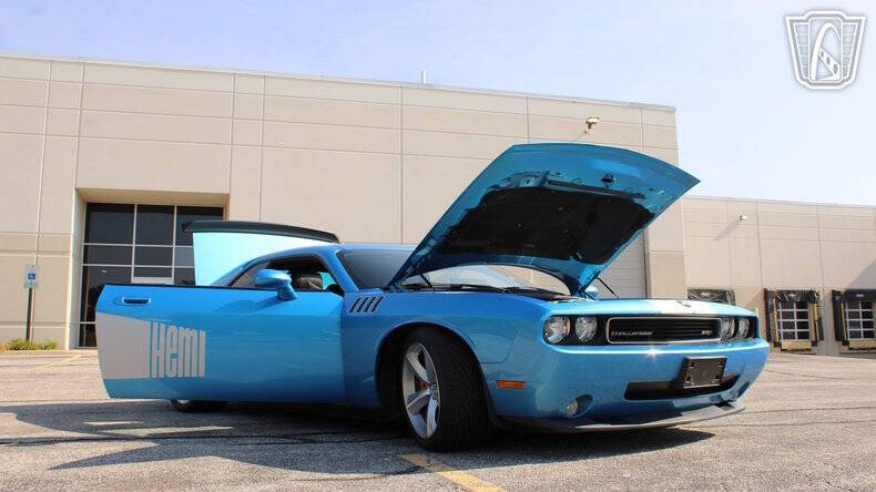 2010 Dodge Challenger SRT8