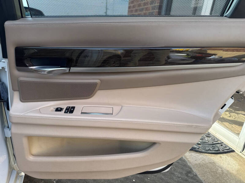 2014 BMW 7 Series 750i xDrive