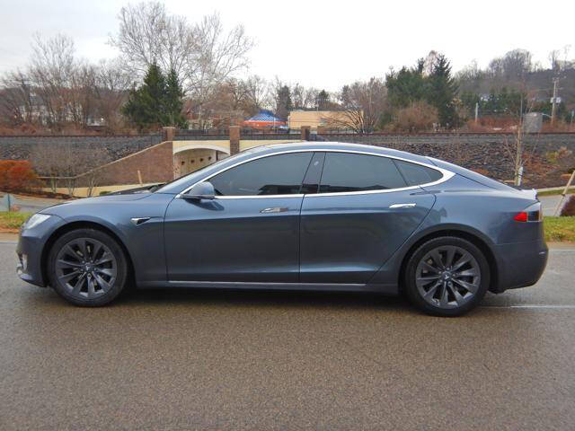 2017 Tesla Model S 90D