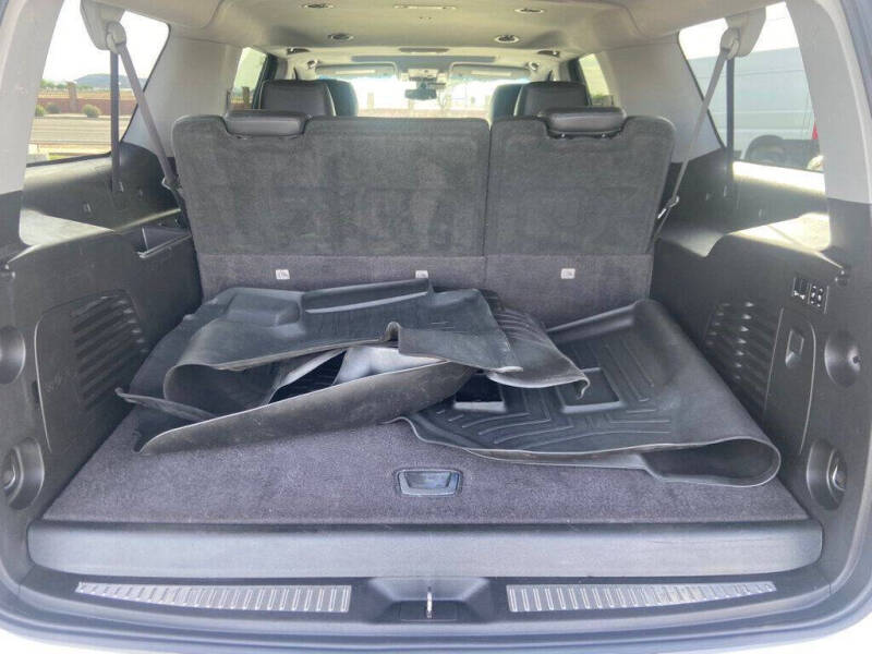 2017 Cadillac Escalade ESV Luxury