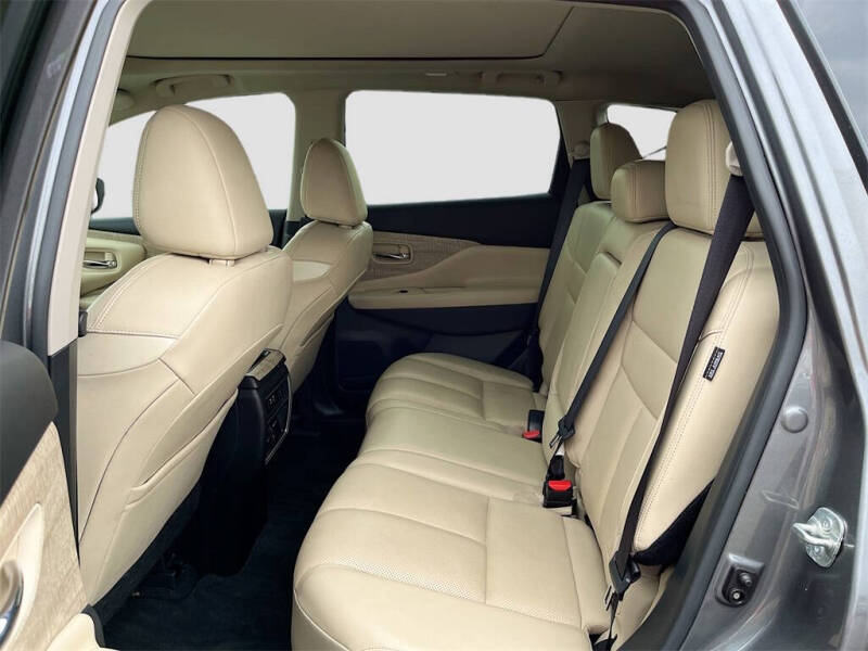 2022 Nissan Murano SL