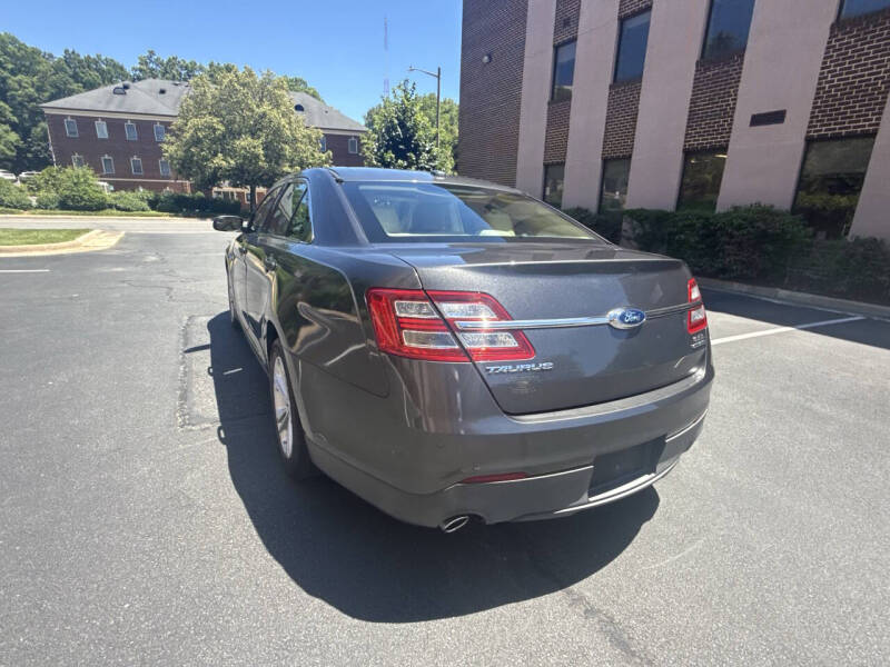 2015 Ford Taurus SEL