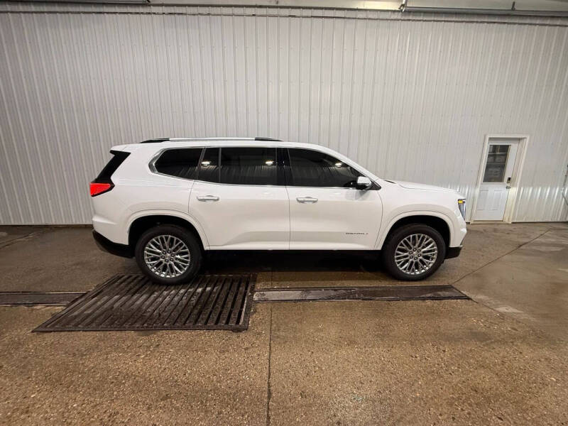 2024 GMC Acadia Denali