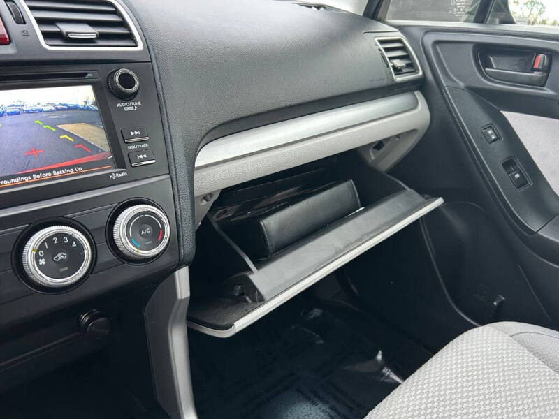 2016 Subaru Forester 2.5i