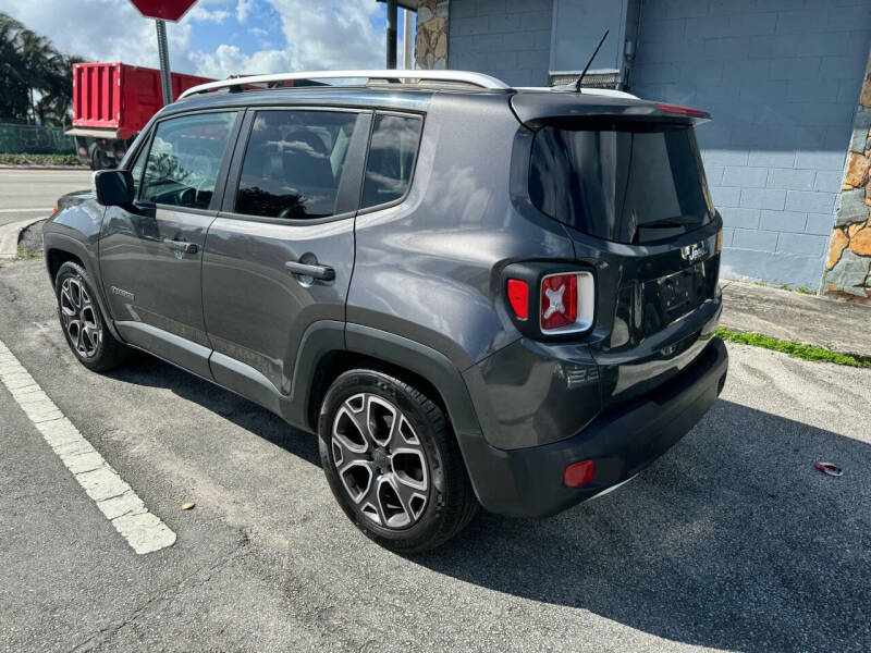 2017 Jeep Renegade Limited photo 8