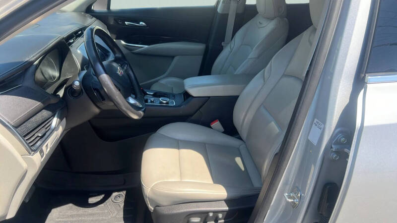 2020 Cadillac XT4 Premium Luxury