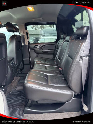 2011 Chevrolet Avalanche LT