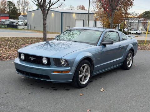 2005 Ford Mustang GT Premium