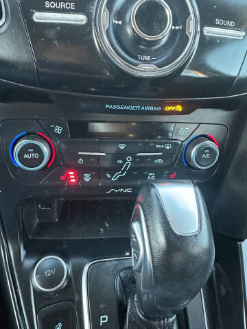 2017 Ford Focus Titanium