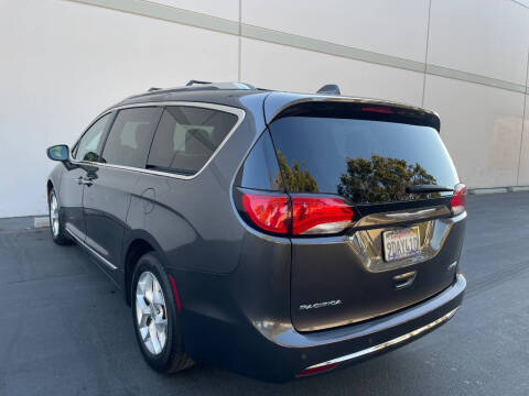 2020 Chrysler Pacifica Limited