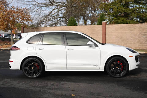 2016 Porsche Cayenne GTS